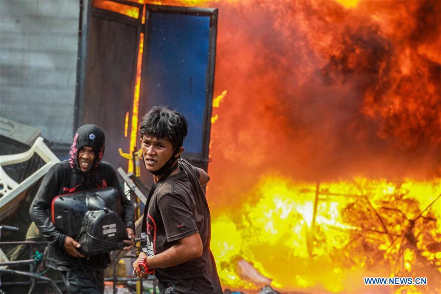 PHILIPPINES-MANILA-SLUM-FIRE