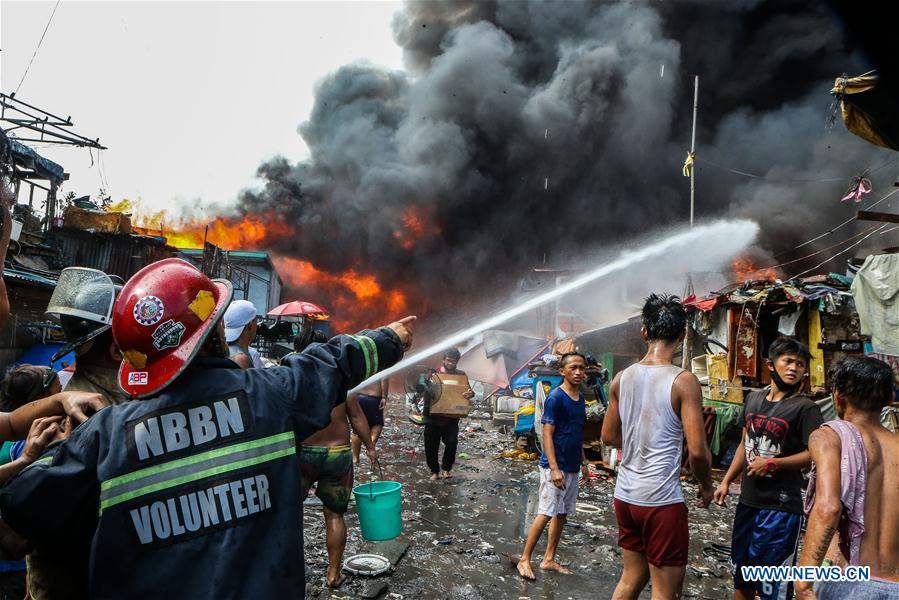 PHILIPPINES-MANILA-SLUM-FIRE