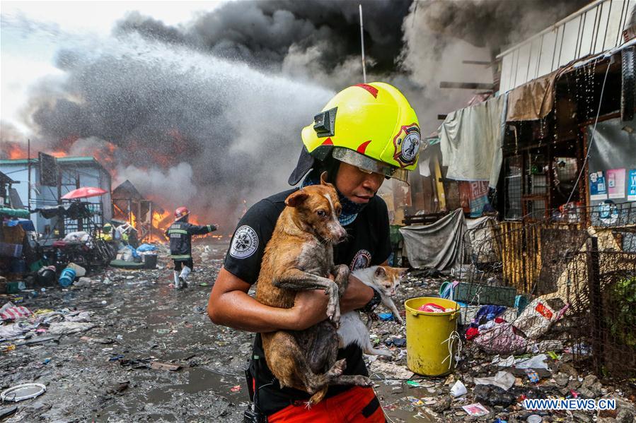 PHILIPPINES-MANILA-SLUM-FIRE