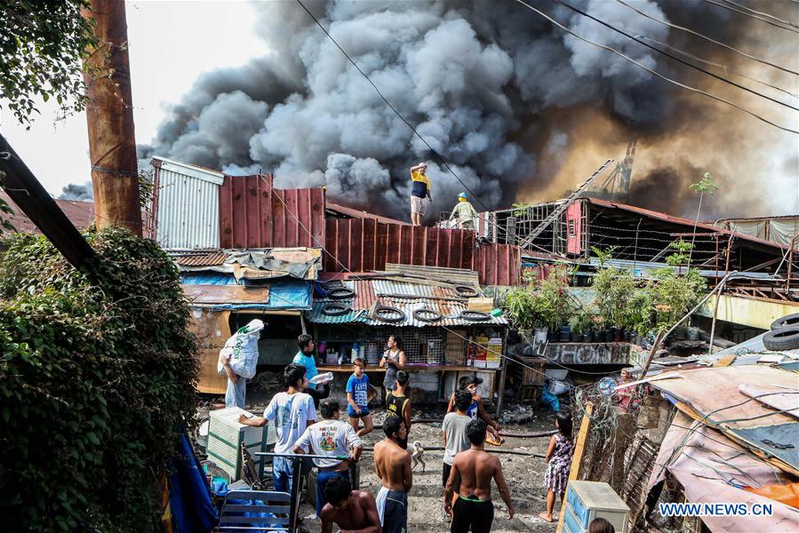 PHILIPPINES-MANILA-SLUM-FIRE