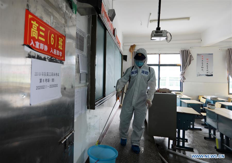 #CHINA-HUBEI-DISINFECTION-SENIOR HIGH SCHOOL-REOPENING (CN)