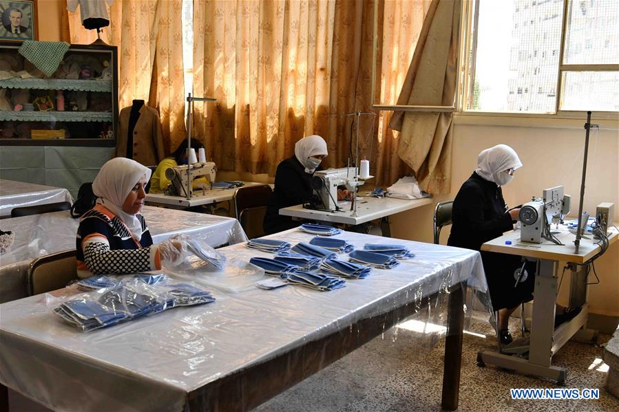 SYRIA-DAMASCUS-MASK-MAKING-COVID-19