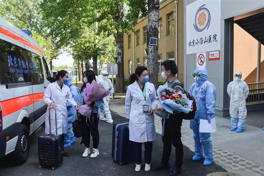 CHINA-BEIJING-COVID-19-HOSPITAL-TREATMENT (CN)