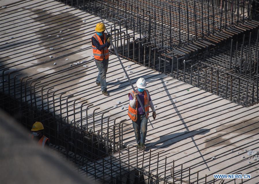 CHINA-HUBEI-WUHAN-CONSTRUCTION WORKERS (CN)