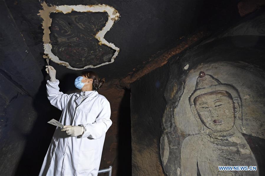 CHINA-NINGXIA-GUYUAN-XUMISHAN GROTTOES-MURALS-RESTORATION (CN)