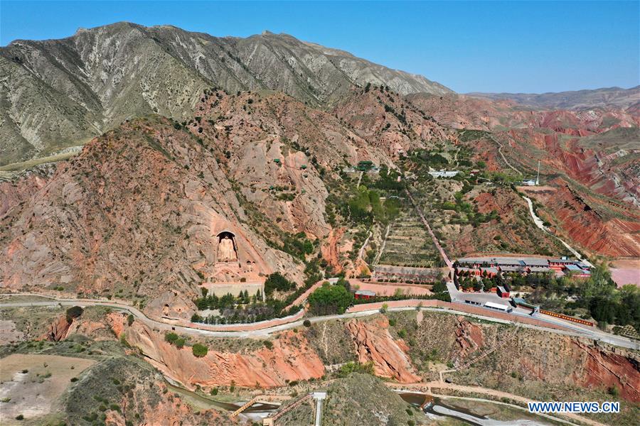 CHINA-NINGXIA-GUYUAN-XUMISHAN GROTTOES-MURALS-RESTORATION (CN)