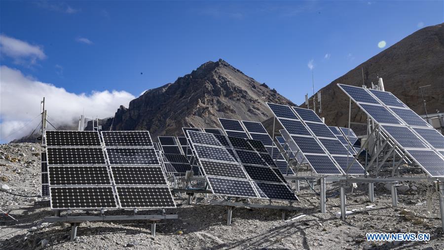 (InTibet)CHINA-TIBET-MOUNT QOMOLANGMA-5G BASE STATION (CN)