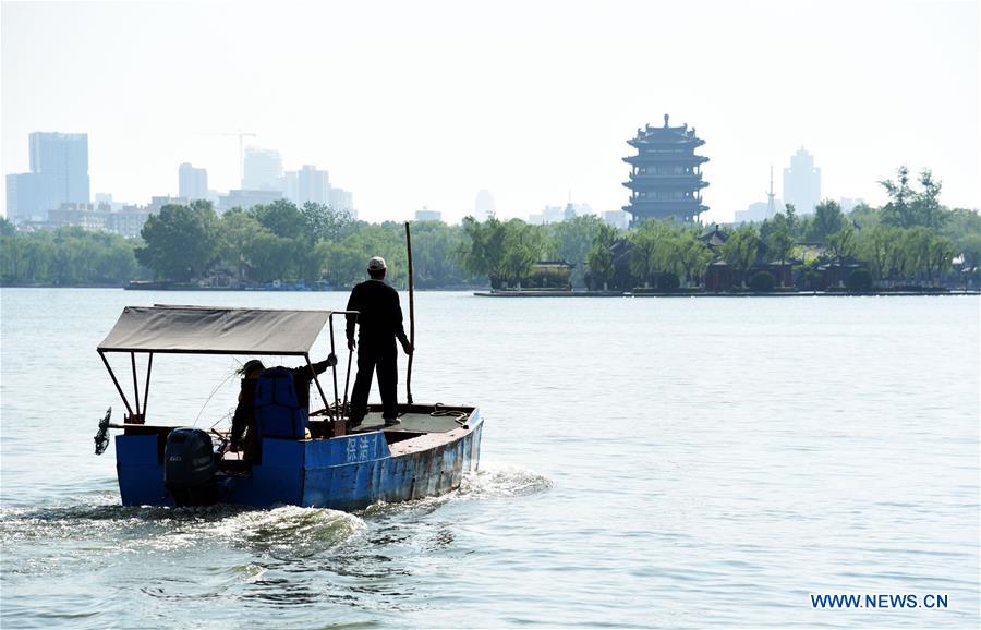 CHINA-SHANDONG-DAMING LAKE-SANITATION (CN)