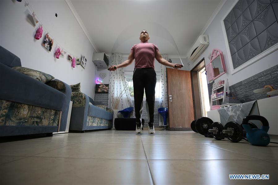 (SP) MIDEAST-JERUSALEM-COVID-19-HOME EXERCISE