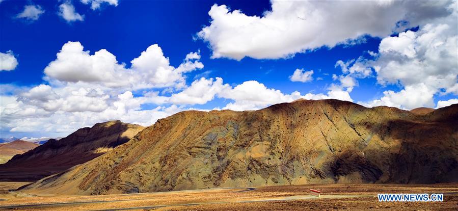 (InTibet)CHINA-TIBET-MOUNT QOMOLANGMA NATIONAL NATURE RESERVE-SCENERY (CN)