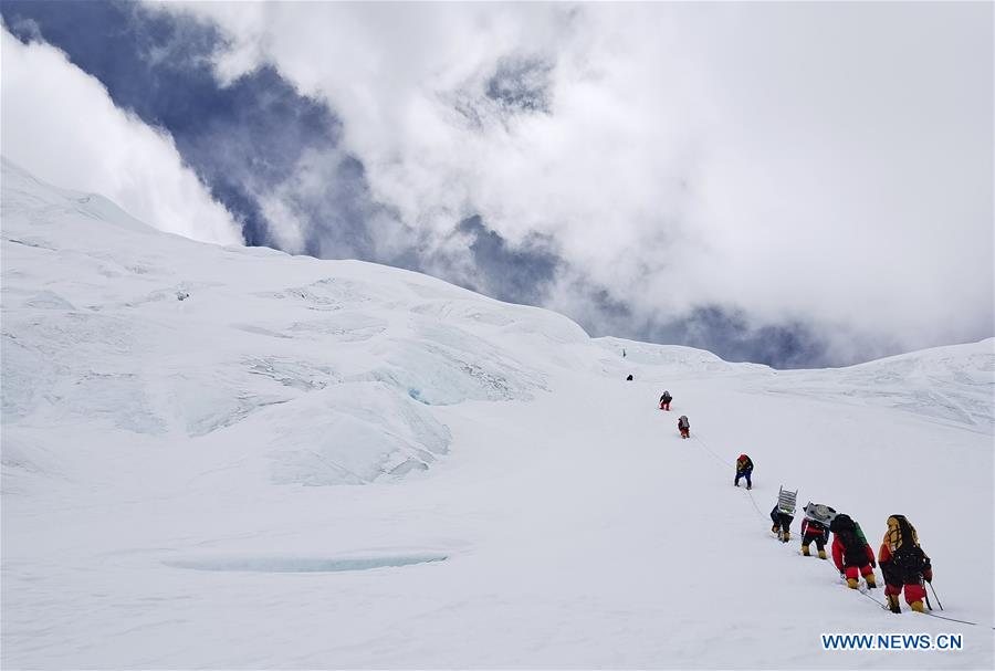 XINHUA PHOTOS OF THE DAY