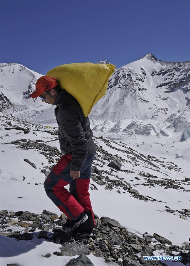 (InTibet)CHINA-TIBET-MOUNT QOMOLANGMA-REMEASUREMENT-ADVANCE CAMP (CN) 