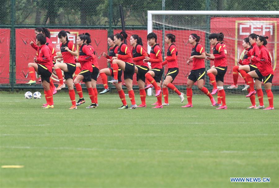 (SP)CHINA-SUZHOU-FOOTBALL-CHINA'S WOMEN'S NATIONAL TEAM-TRAINING SESSION (CN)