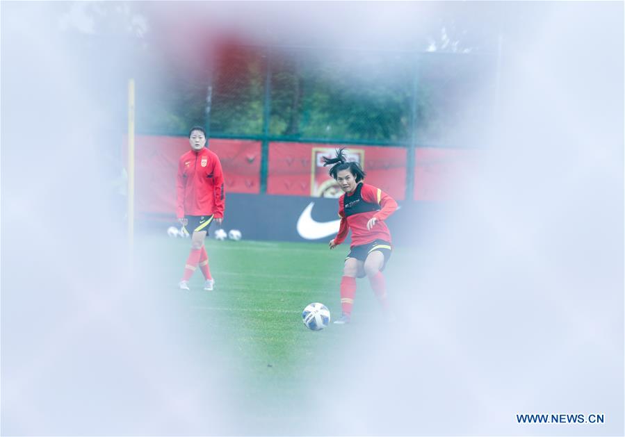 (SP)CHINA-SUZHOU-FOOTBALL-CHINA'S WOMEN'S NATIONAL TEAM-TRAINING SESSION (CN)