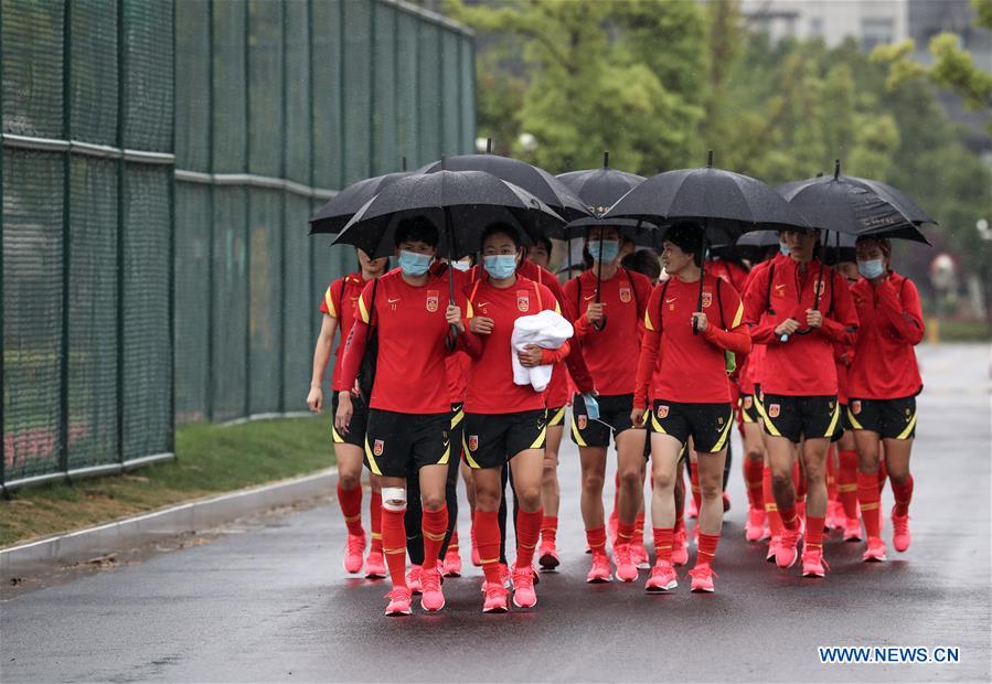 (SP)CHINA-SUZHOU-FOOTBALL-CHINA'S WOMEN'S NATIONAL TEAM-TRAINING SESSION (CN)