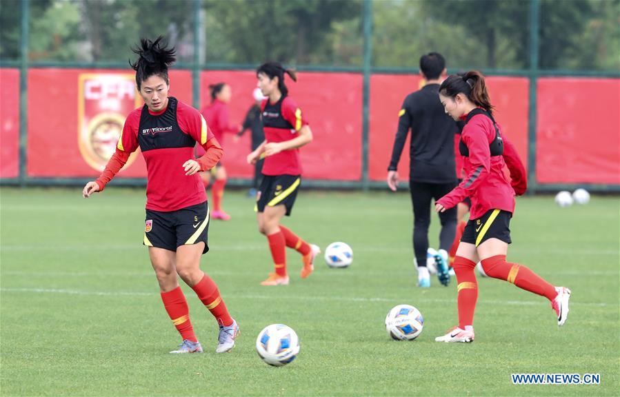 (SP)CHINA-SUZHOU-FOOTBALL-CHINA'S WOMEN'S NATIONAL TEAM-TRAINING SESSION (CN)