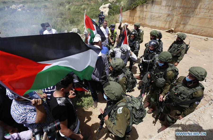 MIDEAST-NABLUS-NAKBA DAY-CLASHES