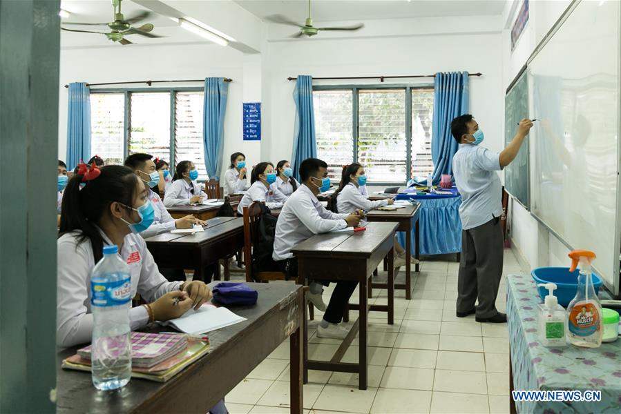 LAOS-VIENTIANE-COVID-19-SCHOOL-OPEN