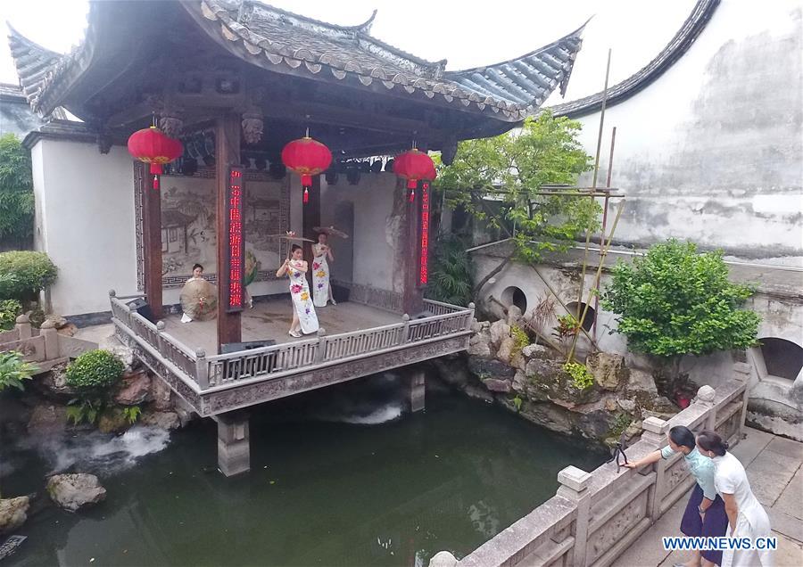 CHINA-FUJIAN-FUZHOU-LIVESTREAMING-TOURISM (CN)