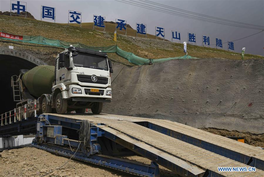 CHINA-XINJIANG-HEJING-TUNNEL-CONSTRUCTION (CN)