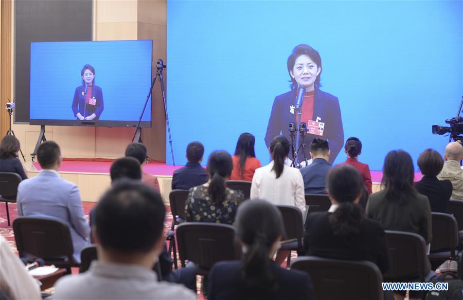 (TWO SESSIONS) XINHUA PHOTOS OF THE DAY