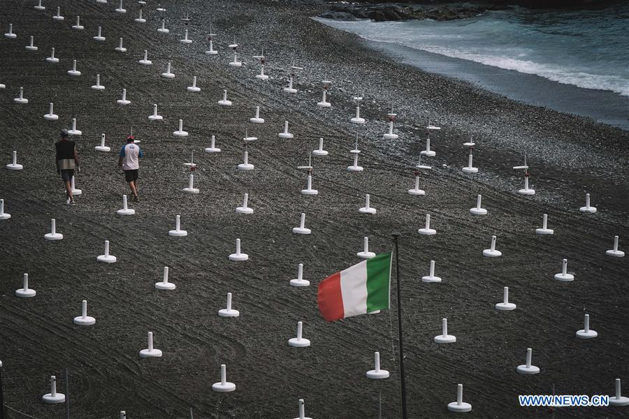 ITALY-GENOA-BEACH-REOPENING-PREPARATION