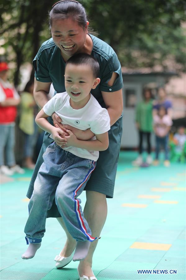 CHINA-INTERNATIONAL CHILDREN'S DAY (CN)