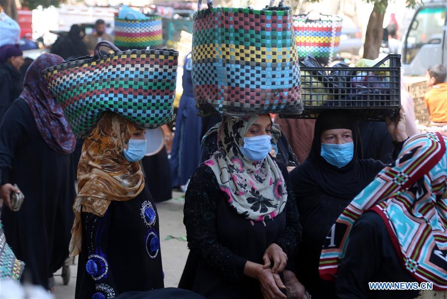 EGYPT-GIZA-COVID-19-SATURDAY MARKET