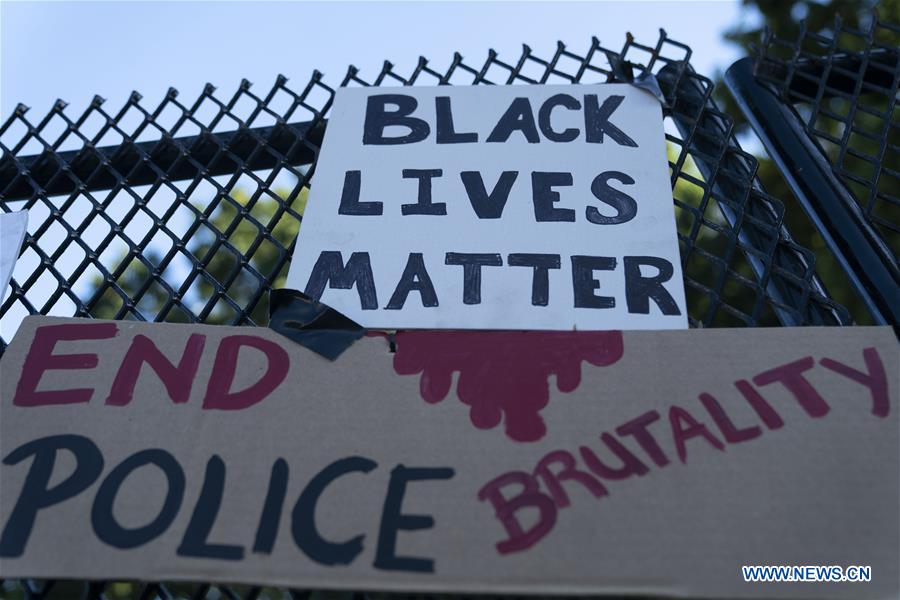 protesters rally near white house in washington d