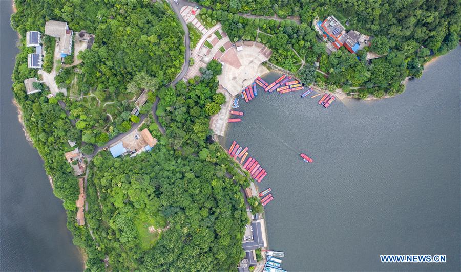 CHINA-GUIZHOU-QINGZHEN-HONGFENG LAKE-SCENERY (CN)