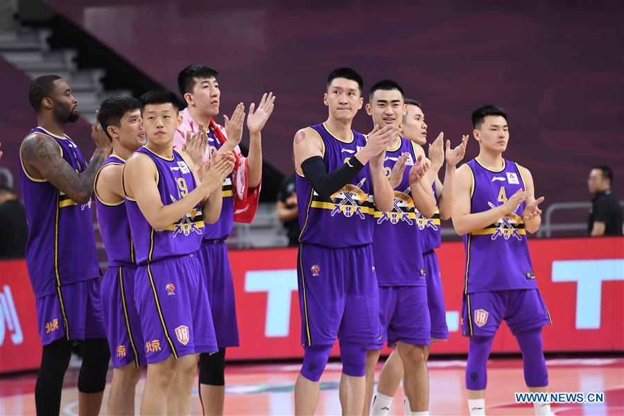 (SP)CHINA-DONGGUAN-BASKETBALL-CBA LEAGUE-BEIJING ROYAL FIGHTERS VS SHANDONG HEROES (CN)