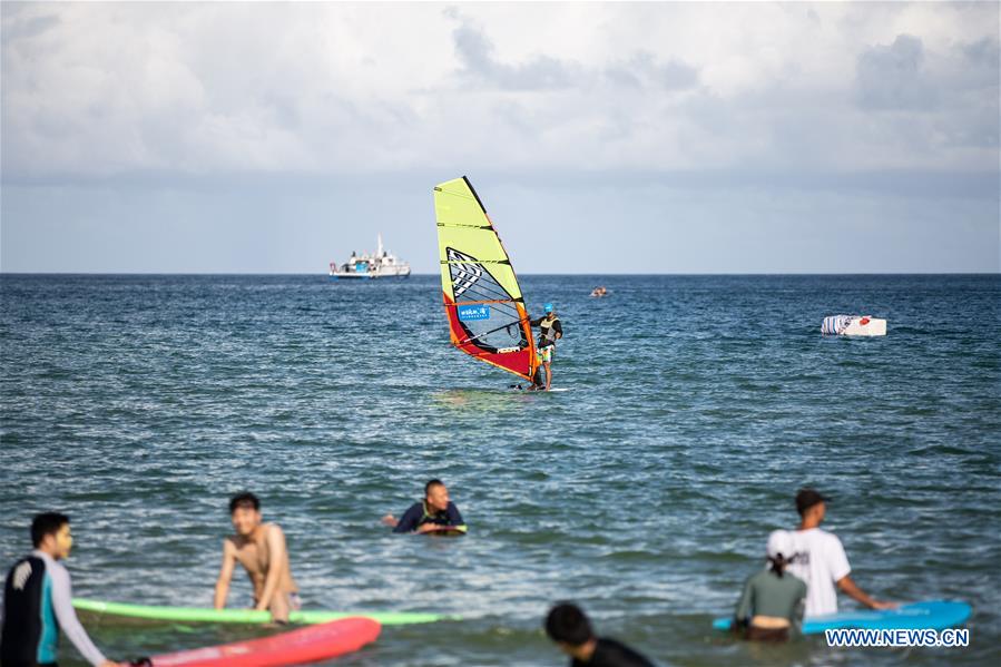 (SP) CHINA-SANYA-RELAXING