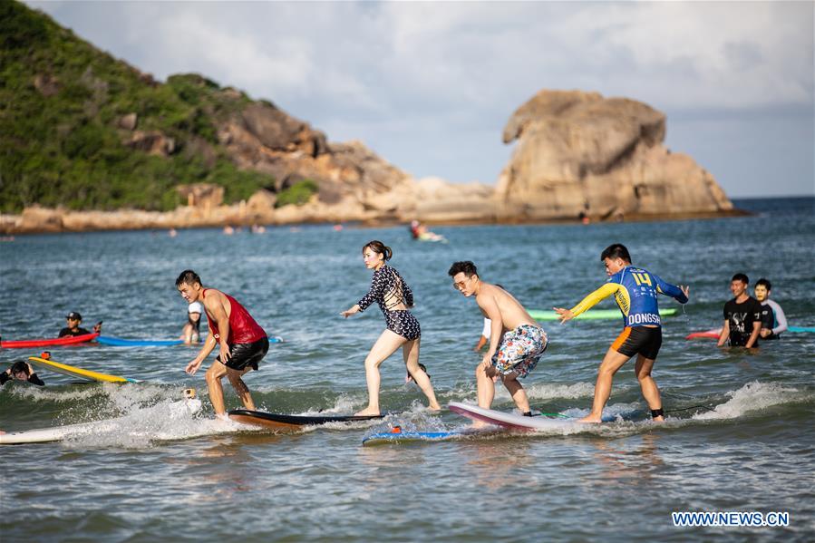 (SP) CHINA-SANYA-RELAXING