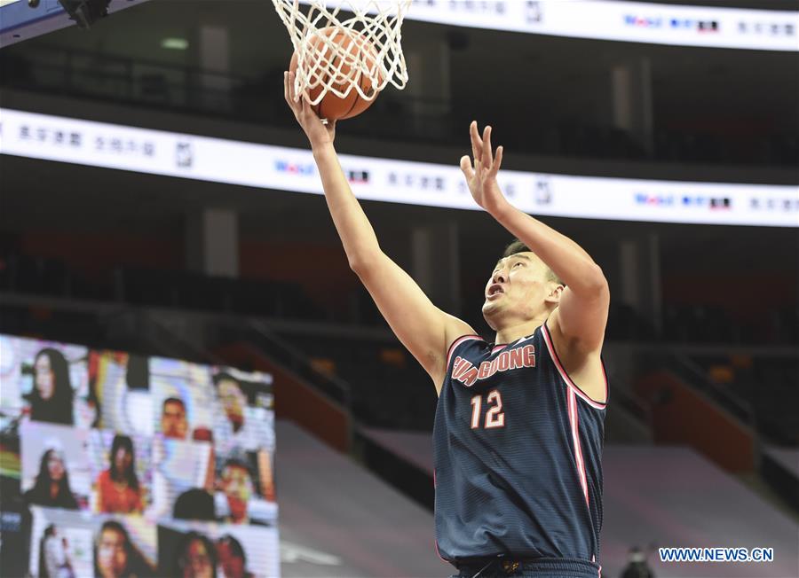 (SP)CHINA-DONGGUAN-BASKETBALL-CBA LEAGUE-JIANGSU DRAGONS VS GUANGDONG SOUTHERN TIGERS (CN)