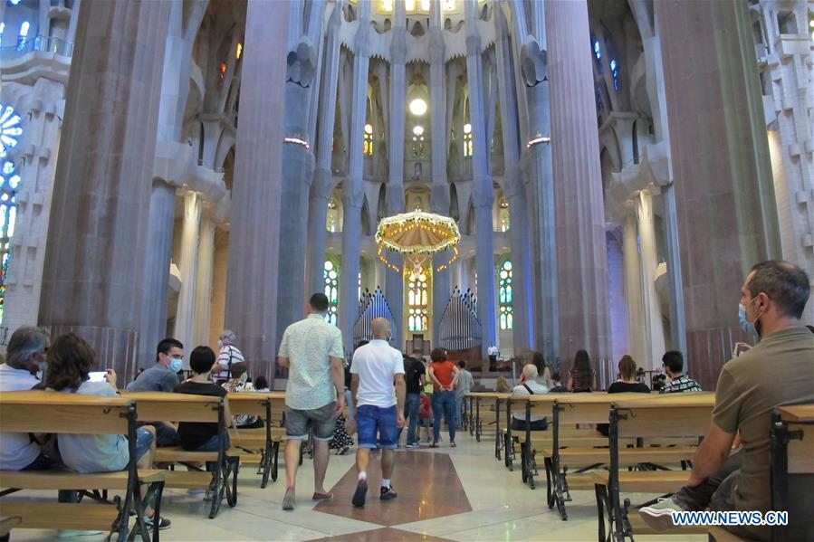 Spain S Iconic Sagrada Familia Basilica Reopens Xinhua English News Cn