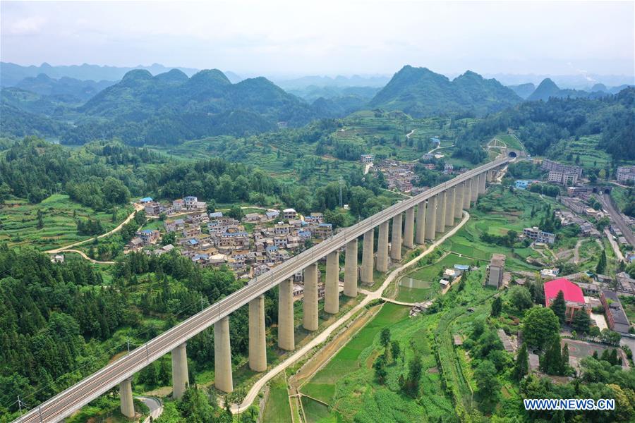 CHINA-GUIZHOU-ANSHUN-LIUPANSHUI-RAILWAY (CN)