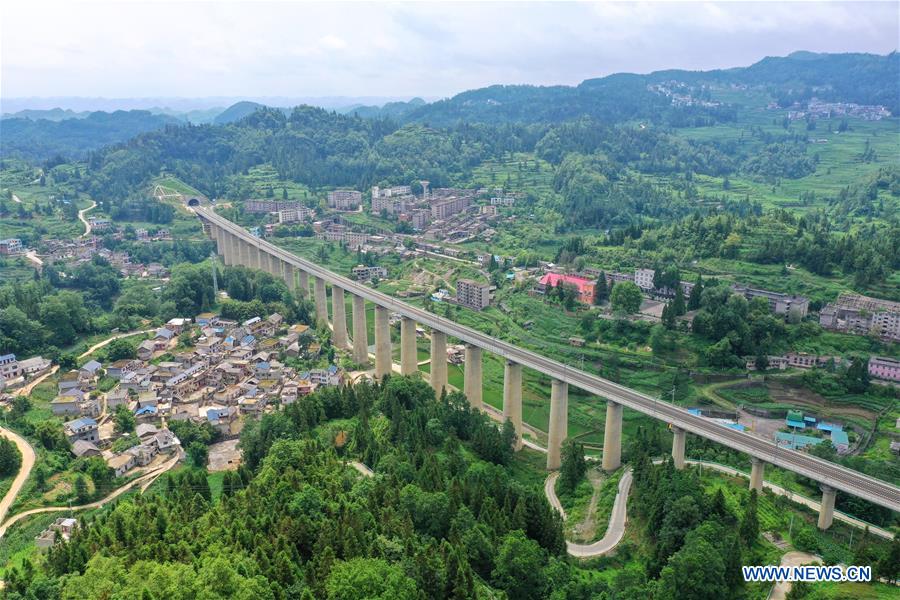 CHINA-GUIZHOU-ANSHUN-LIUPANSHUI-RAILWAY (CN)