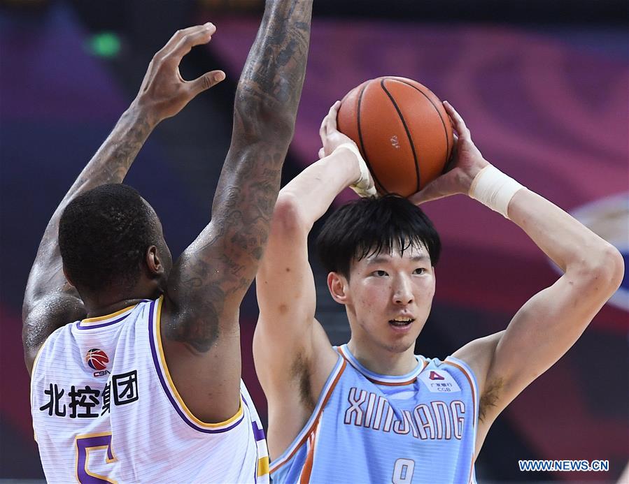 (SP)CHINA-QINGDAO-BASKETBALL-CBA LEAGUE-BEIJING ROYAL FIGHTERS VS XINJIANG FLYING TIGERS (CN)