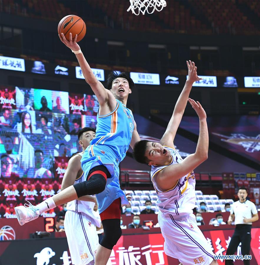 (SP)CHINA-QINGDAO-BASKETBALL-CBA LEAGUE-BEIJING ROYAL FIGHTERS VS XINJIANG FLYING TIGERS (CN)