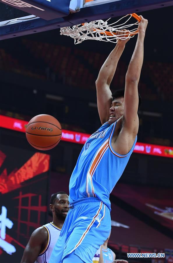 (SP)CHINA-QINGDAO-BASKETBALL-CBA LEAGUE-BEIJING ROYAL FIGHTERS VS XINJIANG FLYING TIGERS (CN)