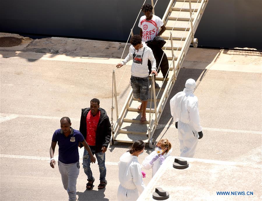 MALTA-SENGLEA-MIGRANTS-DISEMBARKATION