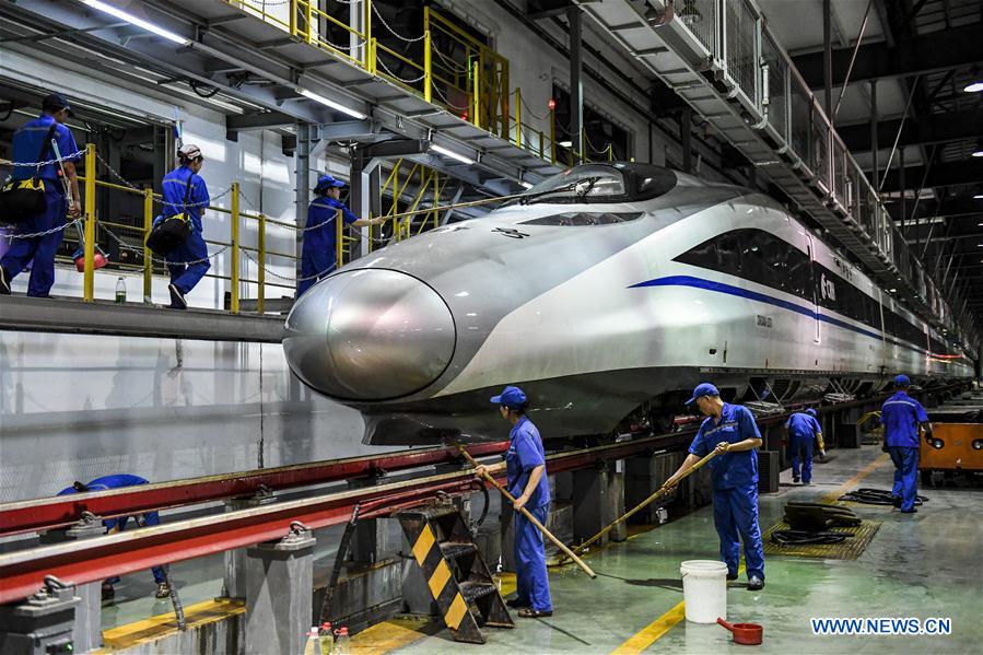 CHINA-GUANGXI-NANNING-TRAIN-MAINTENANCE (CN)