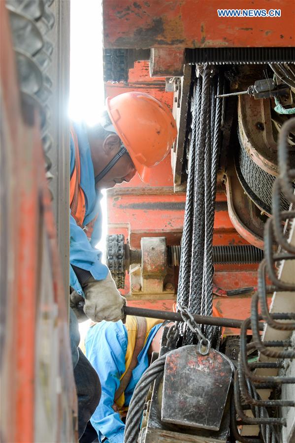 CHINA-XINJIANG-GOLMUD-KORLA RAILWAY-CONSTRUCTION (CN)