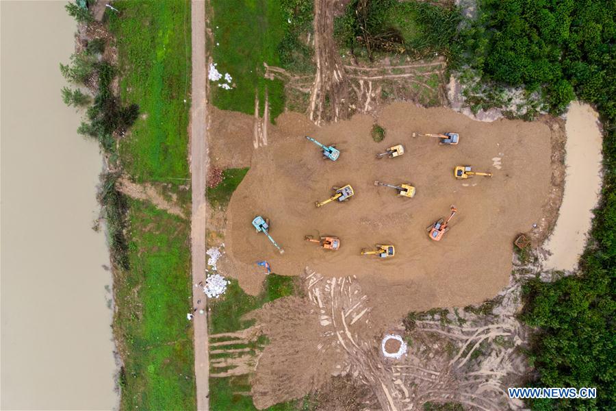 CHINA-HUNAN-LIXIAN-FLOOD-DAM REPAIRING (CN)