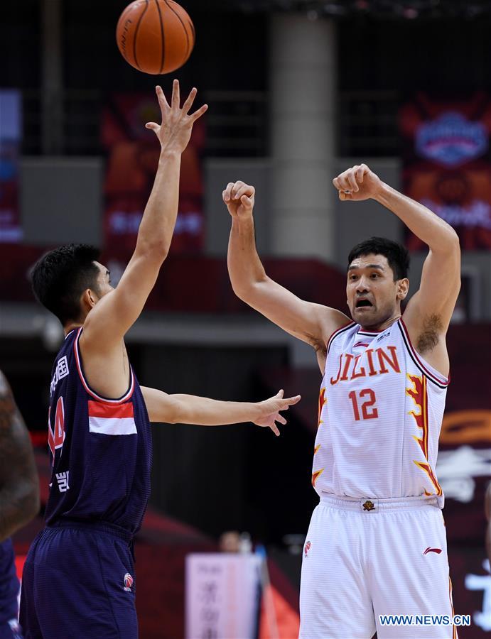 (SP)CHINA-QINGDAO-BASKETBALL-CBA LEAGUE-JILIN NORTHEAST TIGERS VS GUANGZHOU LOONG LIONS(CN)