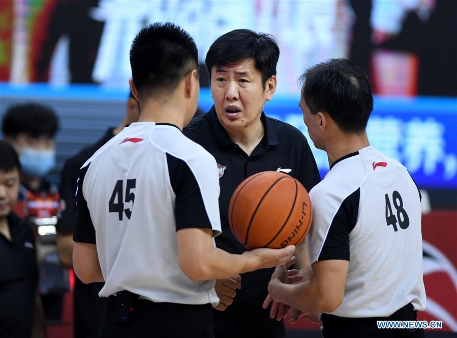 (SP)CHINA-QINGDAO-BASKETBALL-CBA LEAGUE-JILIN NORTHEAST TIGERS VS GUANGZHOU LOONG LIONS(CN)