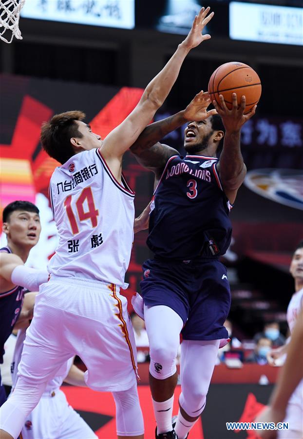 (SP)CHINA-QINGDAO-BASKETBALL-CBA LEAGUE-JILIN NORTHEAST TIGERS VS GUANGZHOU LOONG LIONS(CN)