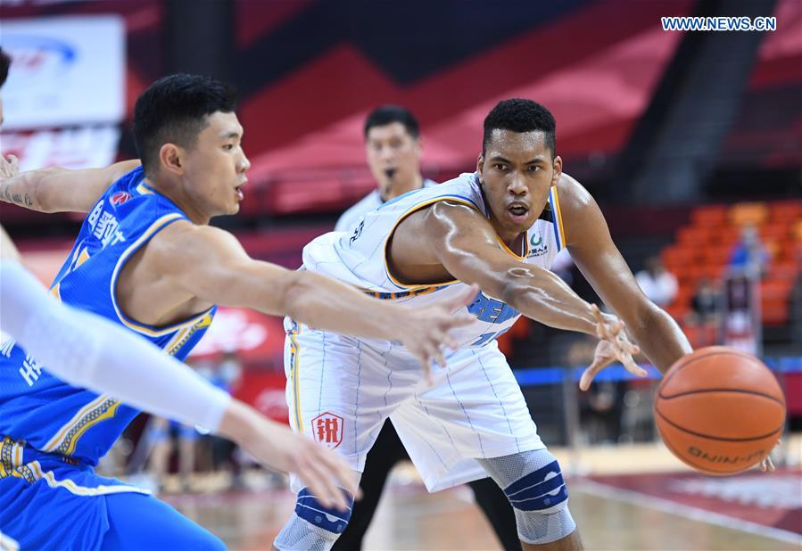 (SP)CHINA-QINGDAO-BASKETBALL-CBA LEAGUE-BEIJING DUCKS VS FUJIAN STURGEONS(CN)