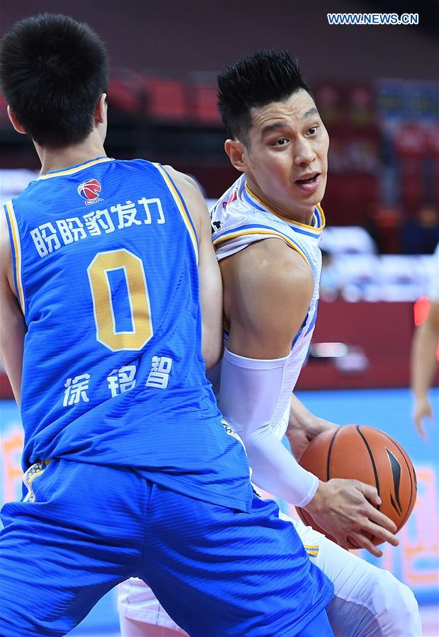 (SP)CHINA-QINGDAO-BASKETBALL-CBA LEAGUE-BEIJING DUCKS VS FUJIAN STURGEONS(CN)