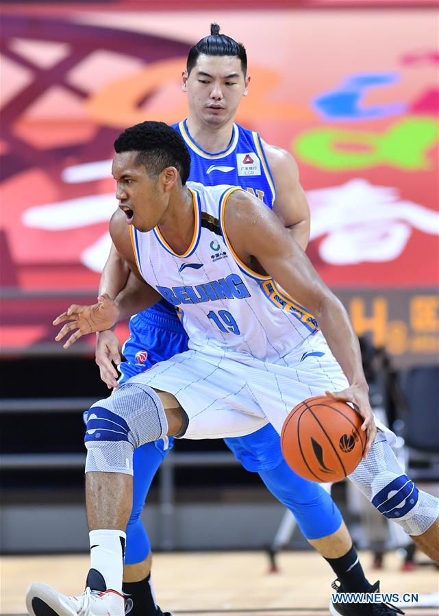 (SP)CHINA-QINGDAO-BASKETBALL-CBA LEAGUE-BEIJING DUCKS VS FUJIAN STURGEONS(CN)